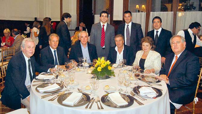 Martin Mendez Uriburu, José Manuel García Gonzalez, Daniel Lucci, Oscar Aguad, Nora Vazquez de Argiró, Pablo Lucci, José Guillermo GTodoy, Alberto Colombres Garmendia, Luis Sacca 1