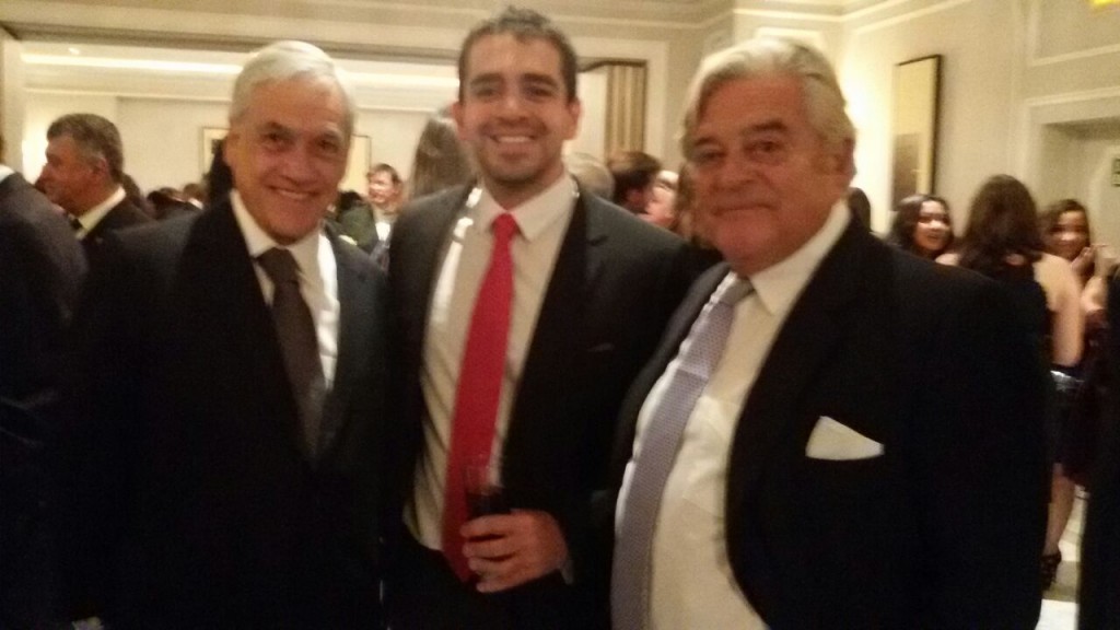 José Guillermo Godoy, junto Sebastian Piñera, ex presidente de Chile, y Luis Alberto Lacalle, ex presidente de Uruguay