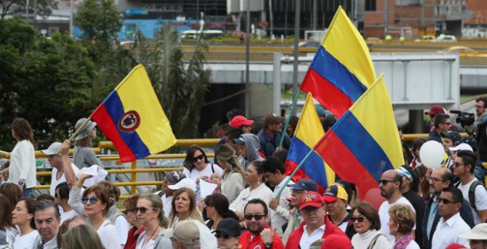 En Colombia también tenemos Derecho a Pensar Críticamente