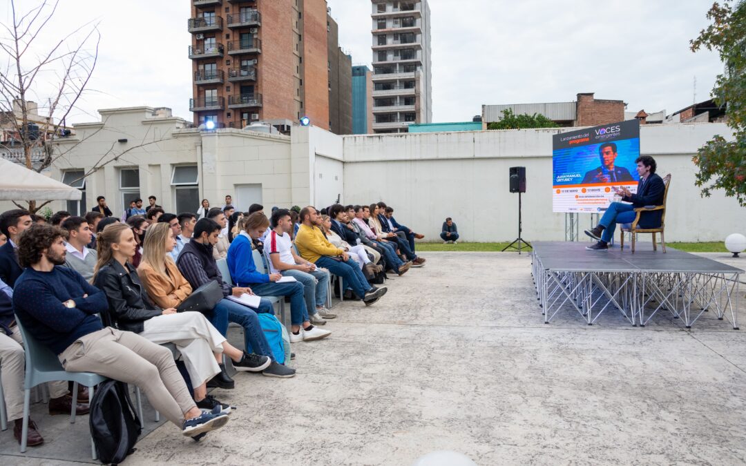 Iniciamos la 5° edición de Voces Emergentes: Programa de Jóvenes Líderes