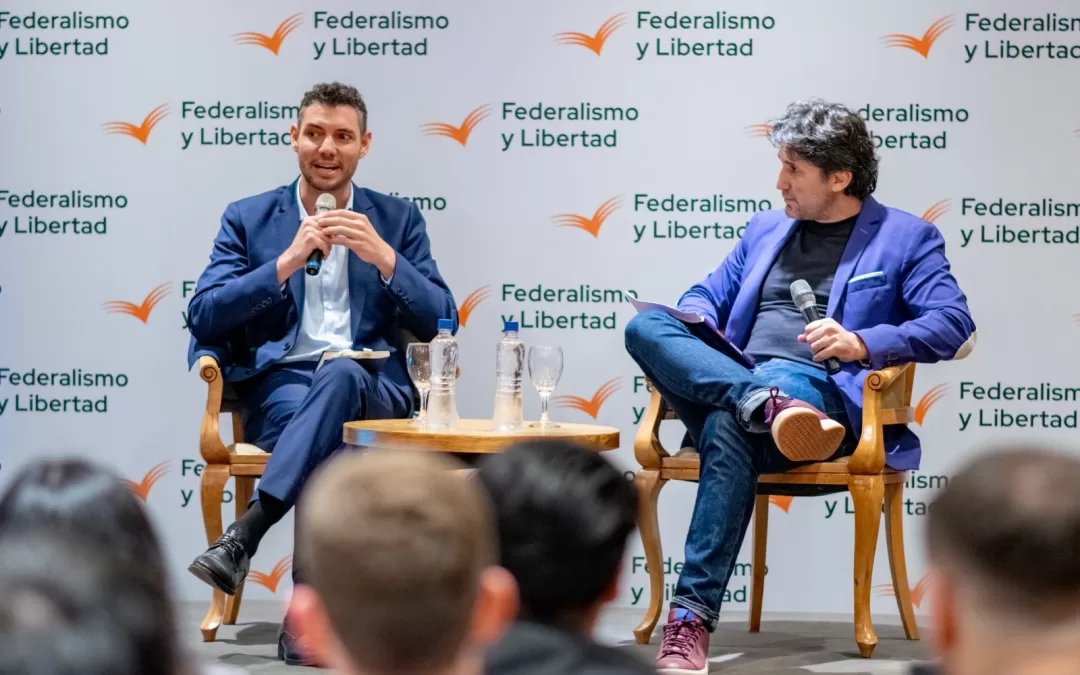 Damián Arabia presentó en Tucumán su libro “No me rompan las pelotas”