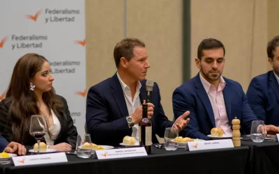 Fundación Federalismo y Libertad recibió a Jorge Brito en una cena de trabajo con referentes de Tucumán
